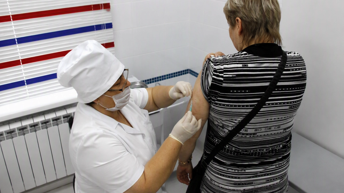 В Кинешемской ЦРБ открыли бесплатную вакцинацию от гриппа во всех поликлиниках