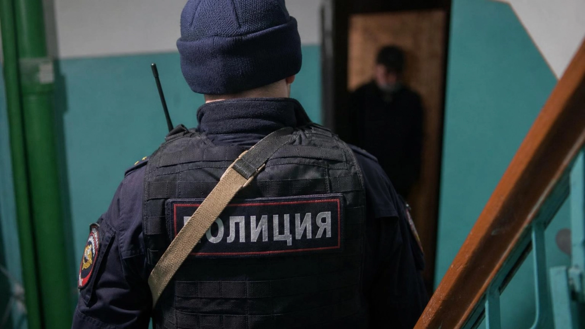 В Иванове ошибочный штурм квартиры обернулся травмами семьи и стрессом для ребёнка