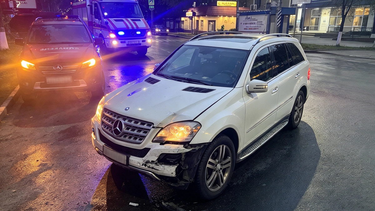 За сутки спасатели четыре раза тушили пожары и выезжали на ДТП в Иванове