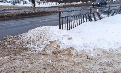 Снежный плен и ледяной капкан: жителей Ивановской области ждет новый удар стихии после 18:00