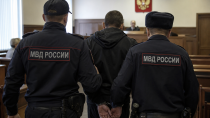 В Иванове обвиняемому в покушении на сбыт наркотиков продлили арест на три месяца